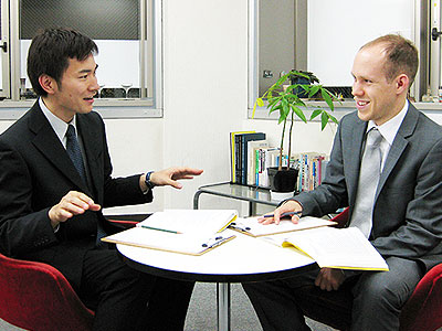 予約不要！空き時間で通える、東京新宿の英会話スクール